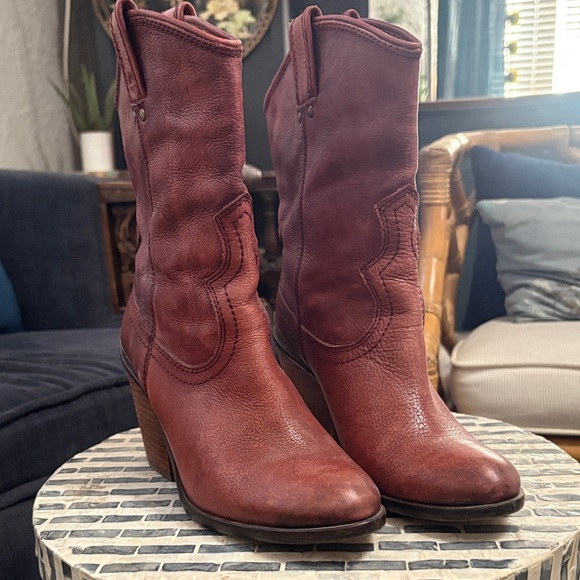 Lucky Brand Shoes - Vintage Lucky brand oxblood leather cowboy boots size 7.5‎